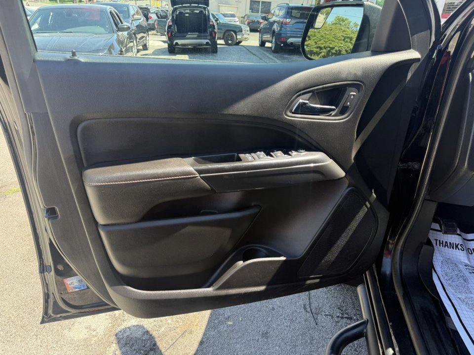 Used 2018 GMC Canyon All Terrain w/ Trailering Package AWD/4WD image 10