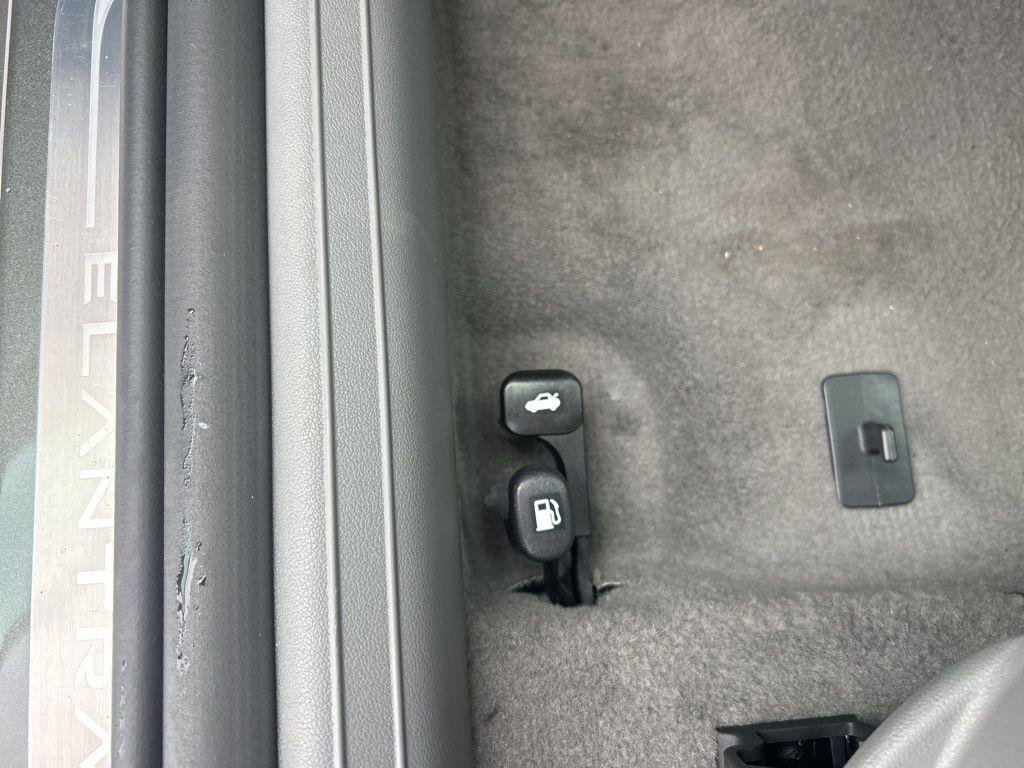 New 2026 Hyundai Elantra SEL Sport Premium image 13