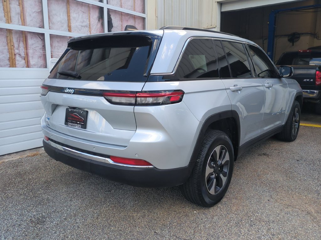 Used 2024 Jeep Grand Cherokee Limited 4xe AWD/4WD image 5