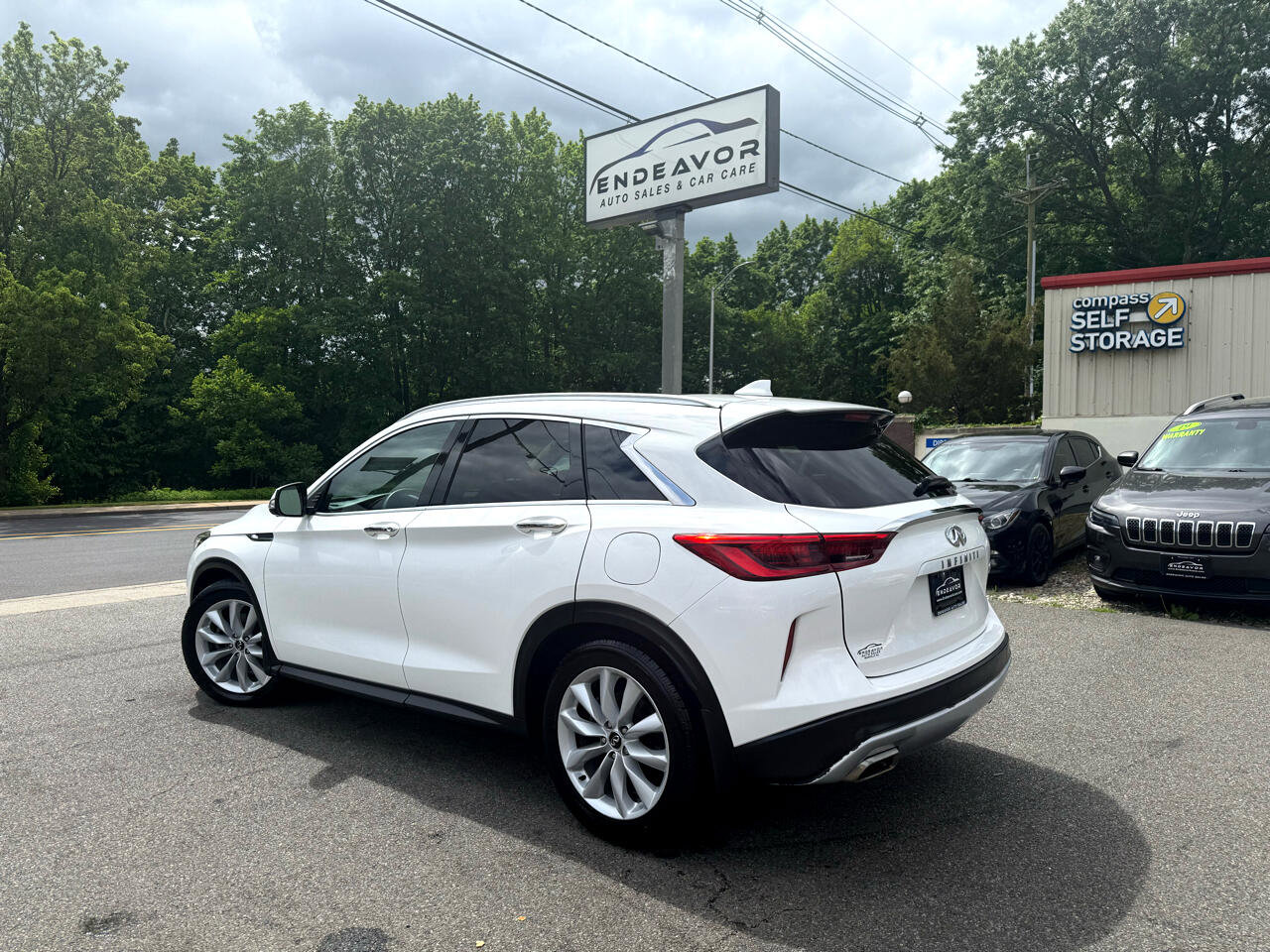 Used 2019 INFINITI QX50 Essential w/ Premium Audio Package image 4