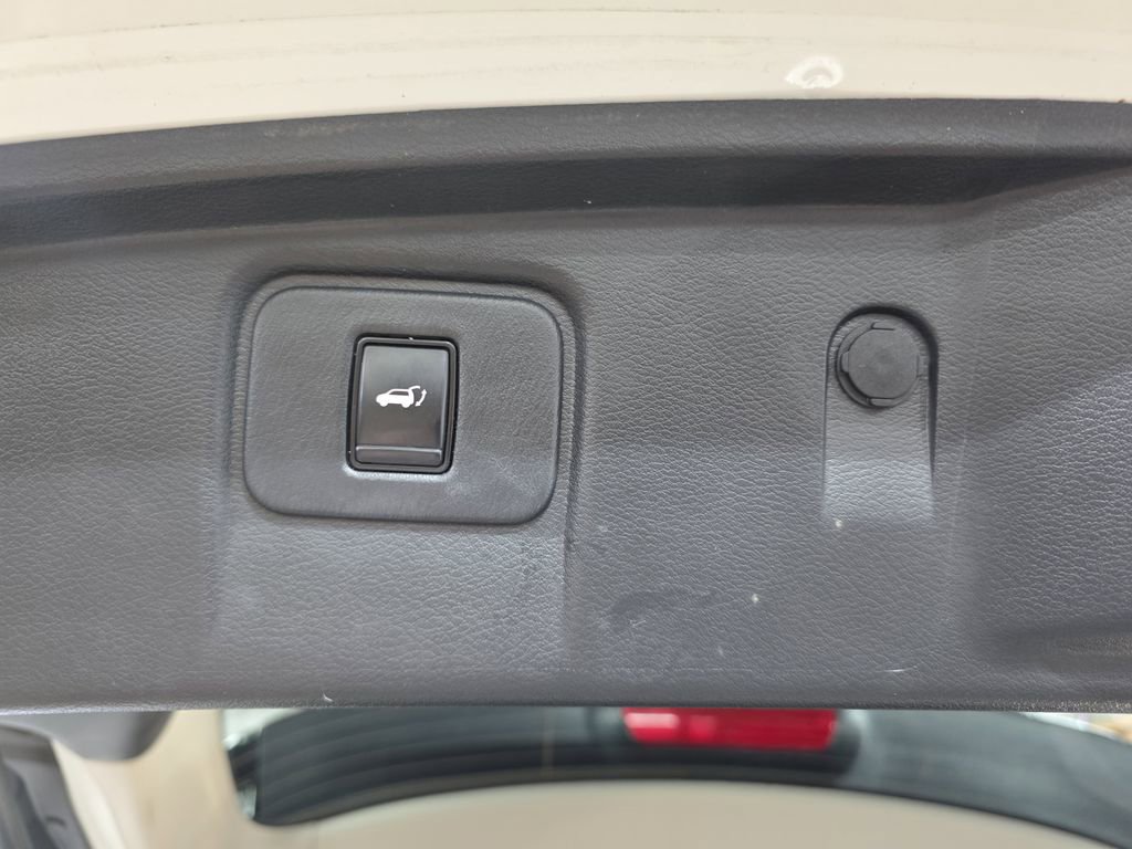 Used 2022 Nissan Murano SL AWD/4WD image 13