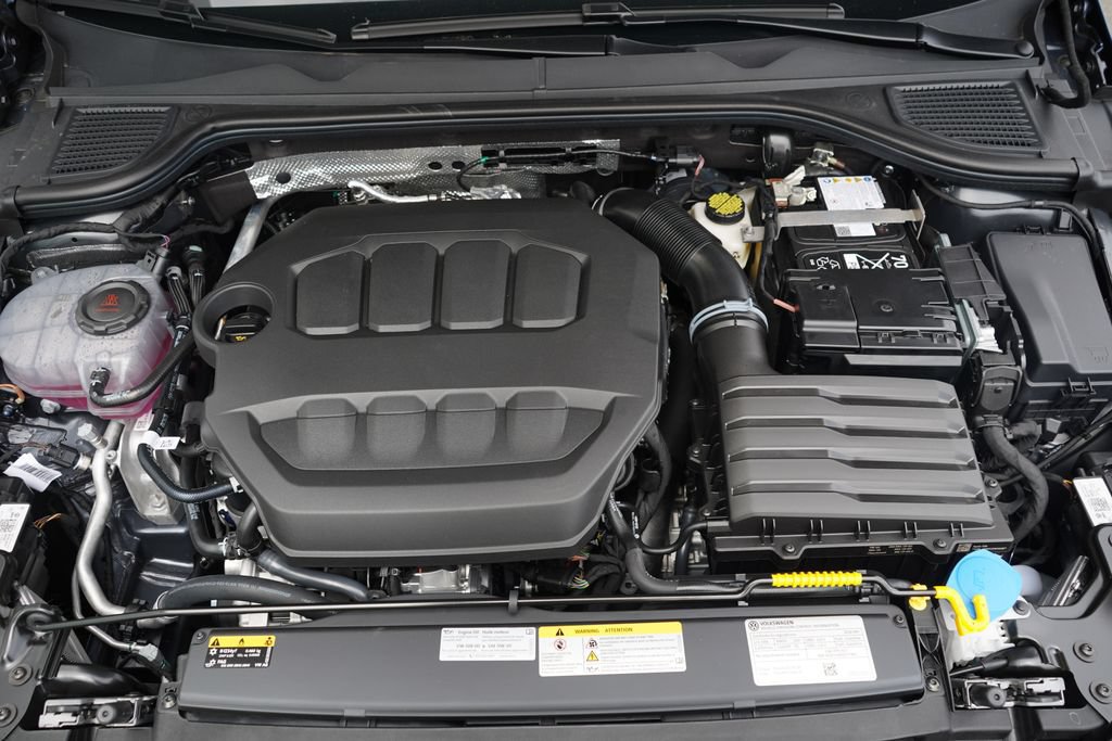 New 2026 Volkswagen GTI SE FWD image 12
