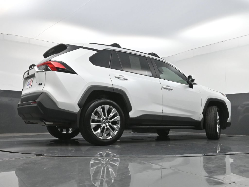Used 2024 Toyota RAV4 XLE Premium FWD image 30