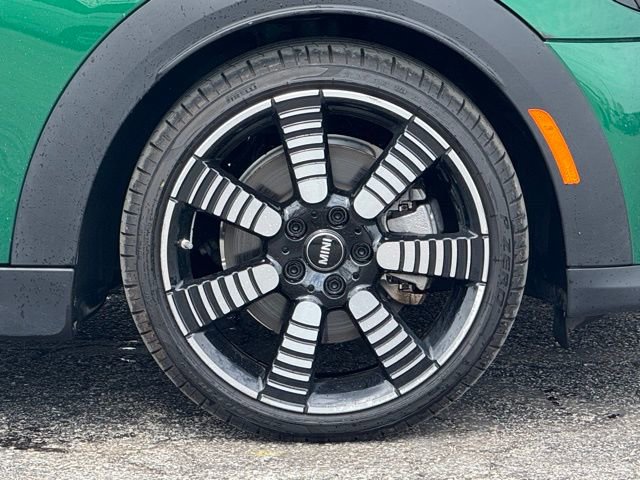 Used 2023 MINI Cooper S video 3