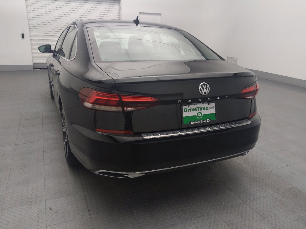 Used 2022 Volkswagen Passat 2.0T SE image 6