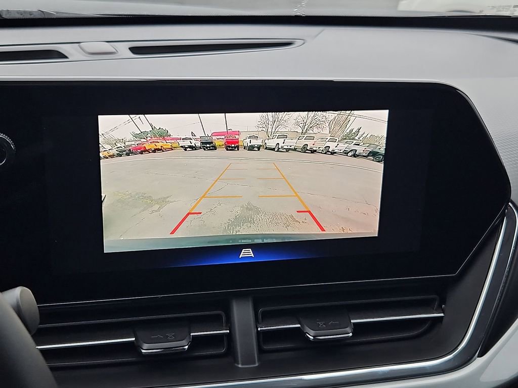 Certified 2025 Chevrolet Trax LT w/ LT Convenience Package image 19