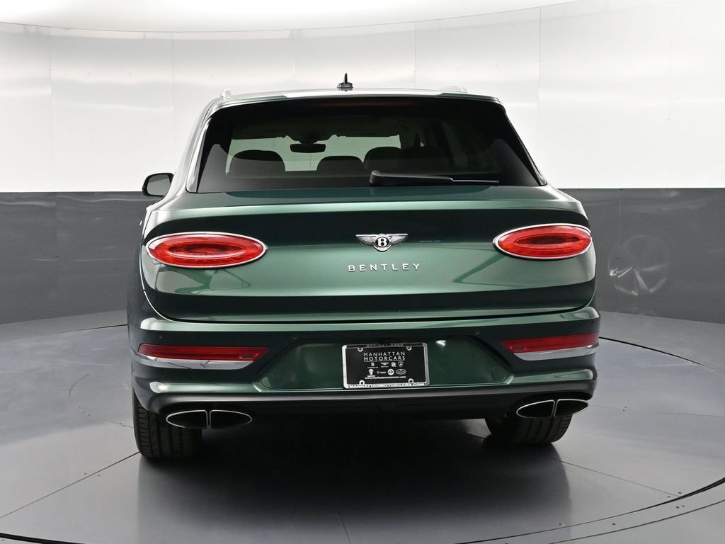 Used 2022 Bentley Bentayga AWD/4WD image 7