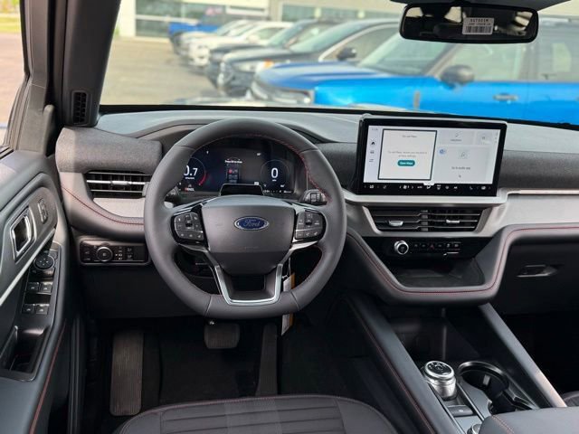 New 2026 Ford Explorer ST-Line w/ ST-Line Street Pack AWD/4WD image 8