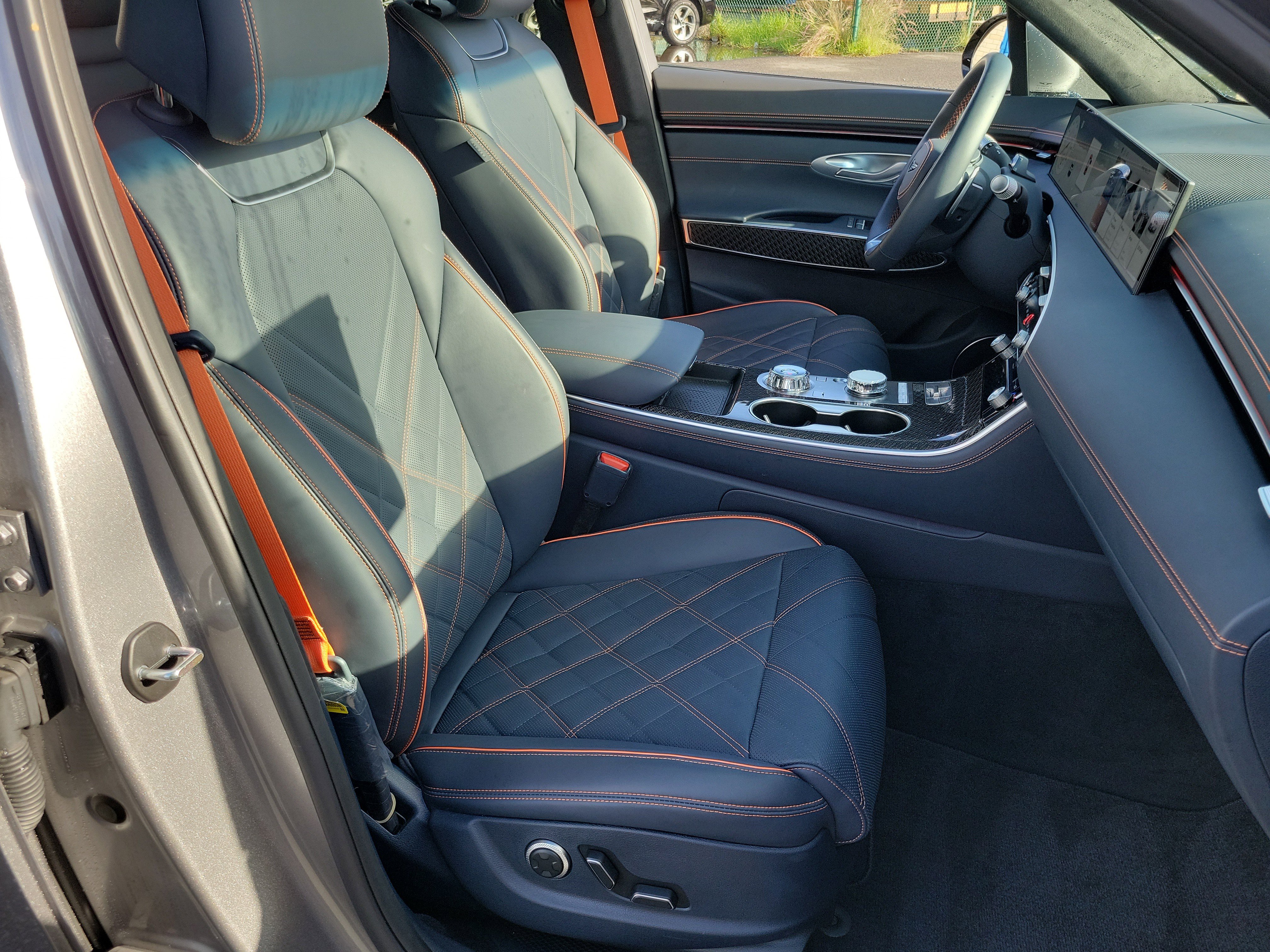 Certified 2026 Genesis GV70 3.5T Sport Prestige image 19