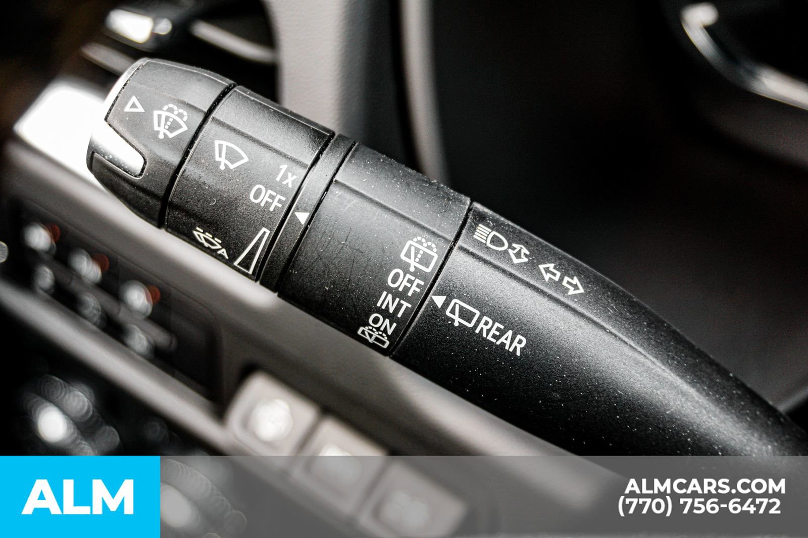 Used 2024 GMC Yukon XL AT4 w/ Technology Package image 35