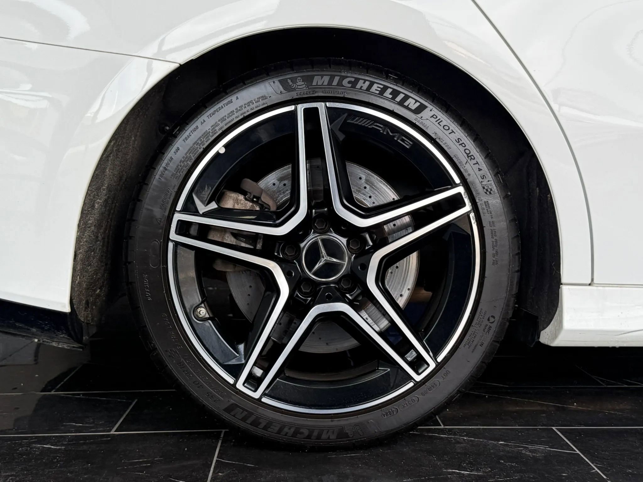 Used 2021 Mercedes-Benz A 35 AMG 4MATIC image 32