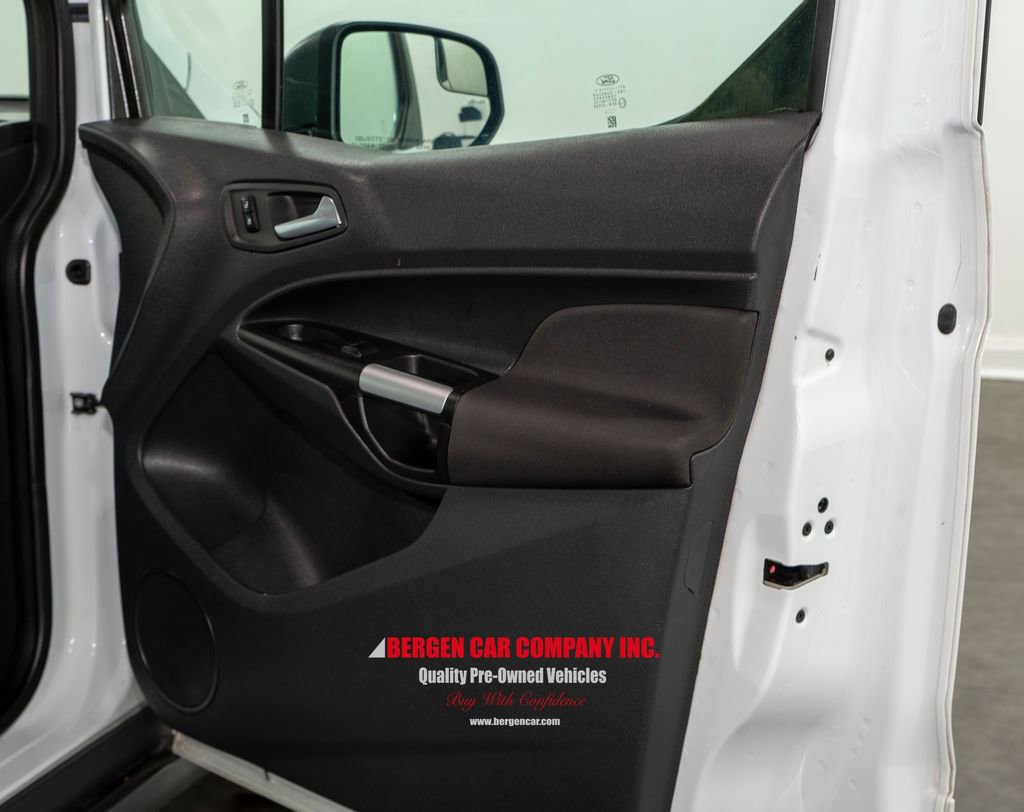 Used 2016 Ford Transit Connect XLT image 16