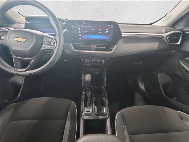 Used 2024 Chevrolet TrailBlazer LT w/ Driver Confidence Package AWD/4WD image 17