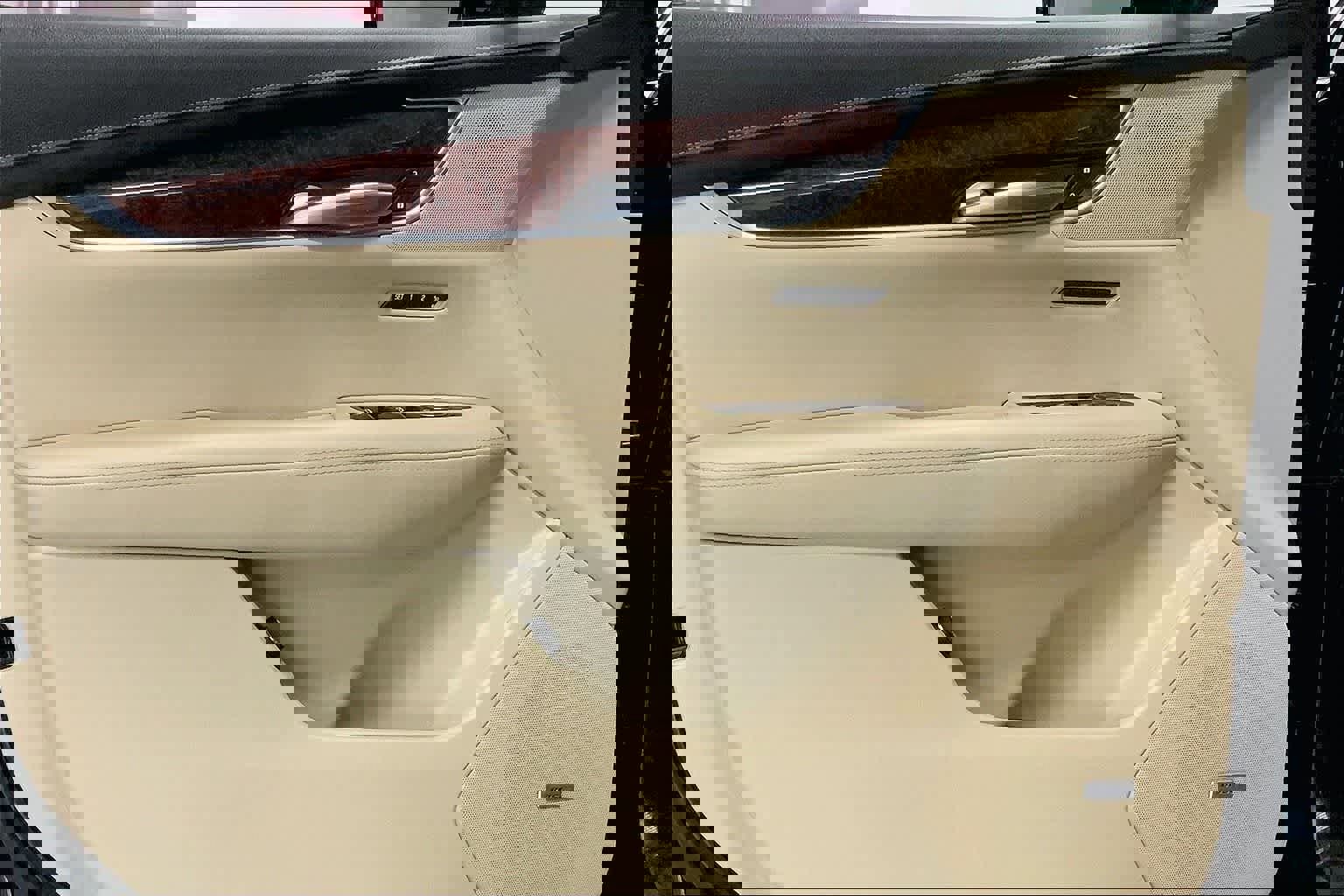 Used 2019 Cadillac XT5 Luxury image 24