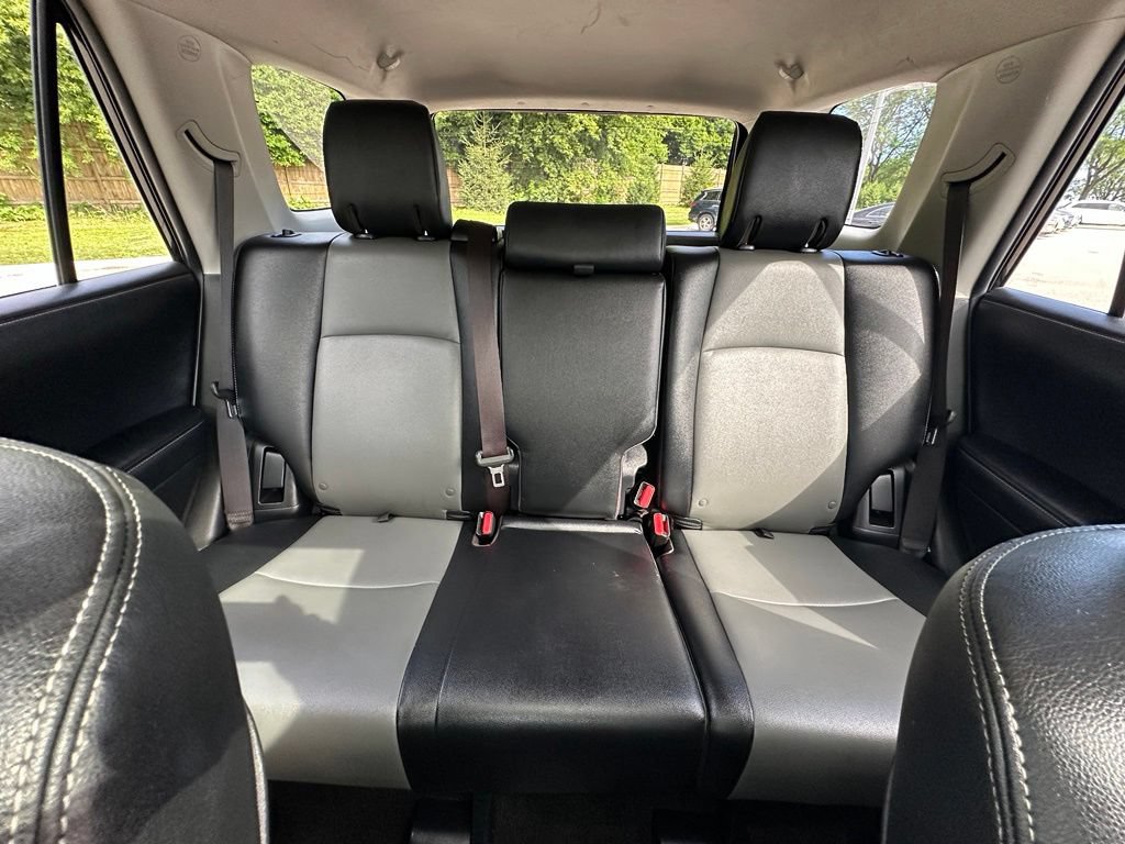Used 2019 Toyota 4Runner SR5 Premium AWD/4WD image 17