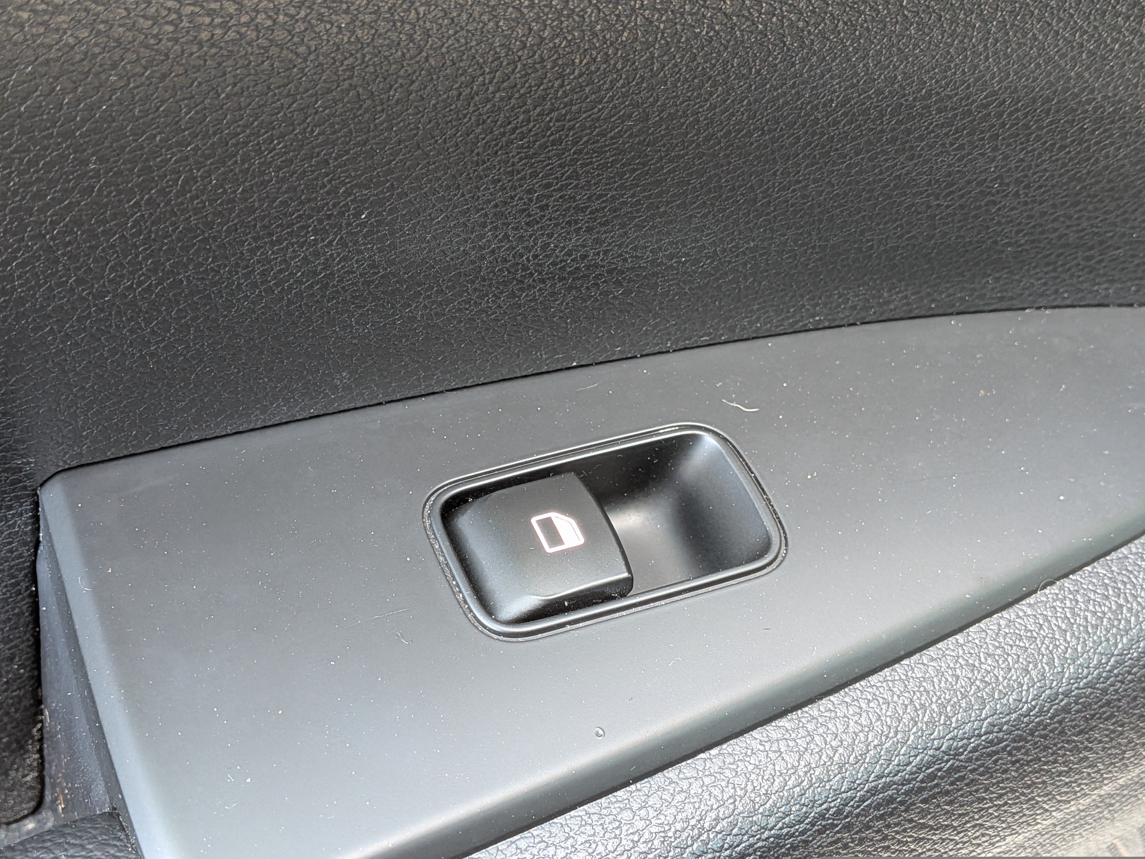Used 2024 Kia Forte LXS FWD image 14