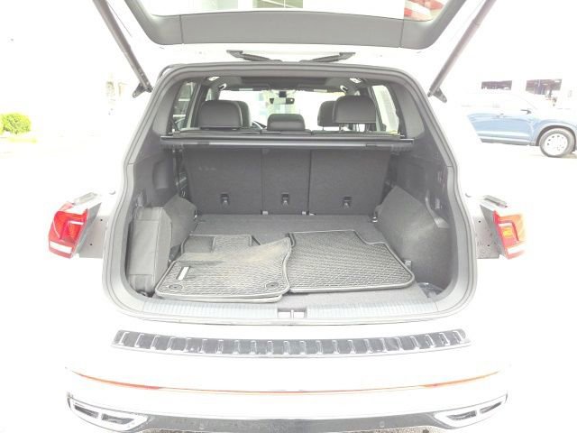 Used 2024 Volkswagen Tiguan SEL R-Line AWD/4WD image 27