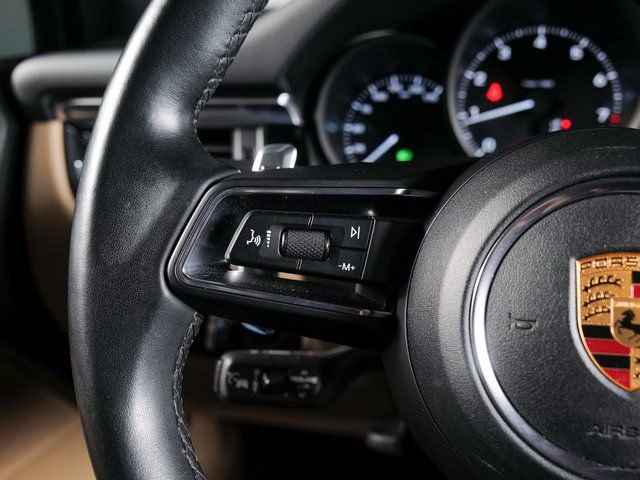 Certified 2023 Porsche Macan 2.0L I4 Turbocharged image 22