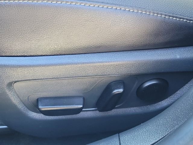 Certified 2025 MAZDA CX-50 AWD 2.5 S w/ Premium Package image 17