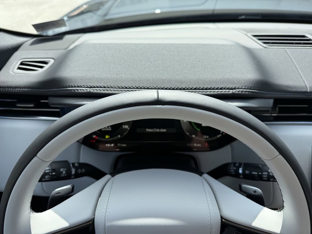 New 2026 Land Rover Range Rover Sport Dynamic SE image 18