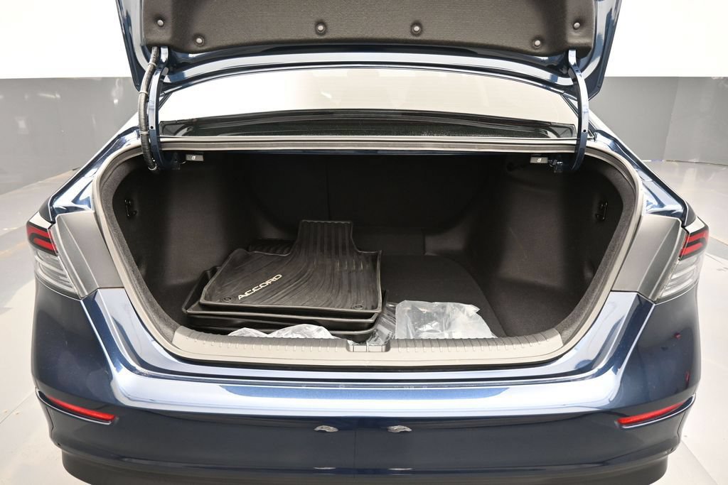 Certified 2024 Honda Accord EX image 27
