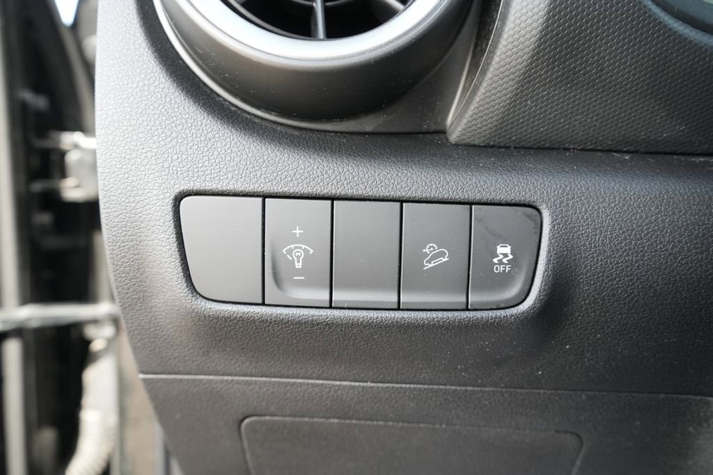 Certified 2023 Hyundai Kona Limited w/ Winter Weather Package image 25