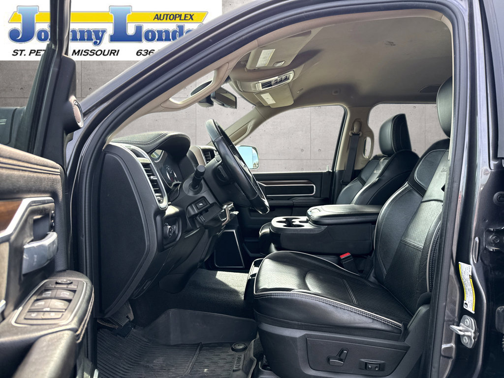 Used 2022 RAM 3500 Laramie AWD/4WD image 10