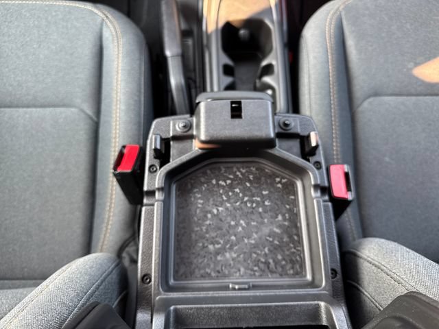 Used 2025 Jeep Wrangler Unlimited Sahara AWD/4WD image 34