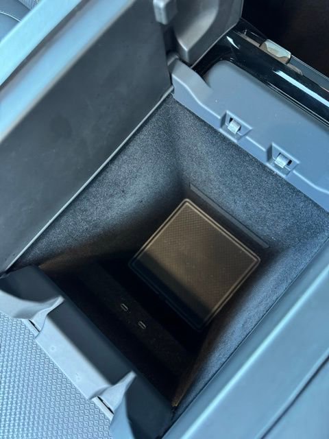 Used 2022 Rivian R1T Launch Edition image 20