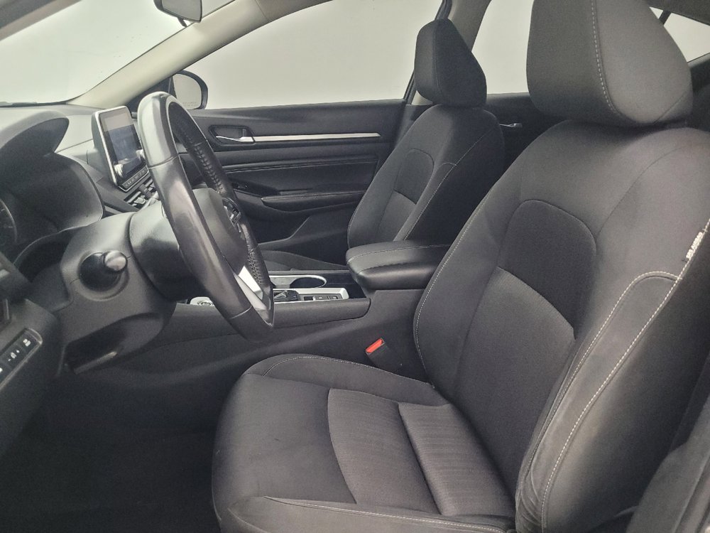 Used 2022 Nissan Altima 2.5 SV w/ SV Premium Package FWD image 17