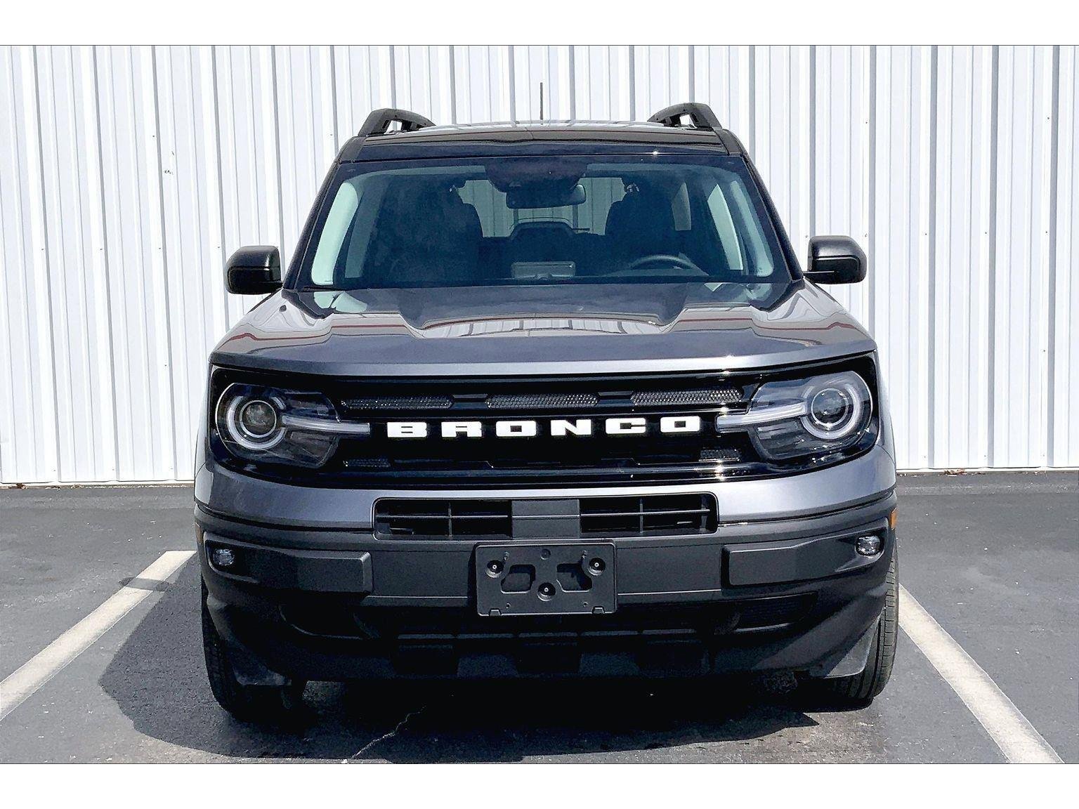 Used 2024 Ford Bronco Sport Outer Banks w/ Tech Package image 3