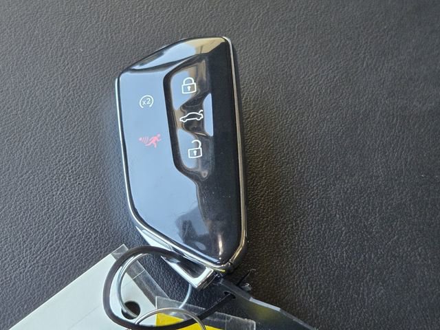 Certified 2025 Volkswagen Atlas Peak Edition SE image 27