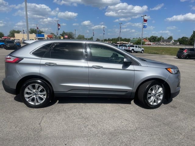Used 2022 Ford Edge Titanium AWD/4WD image 13