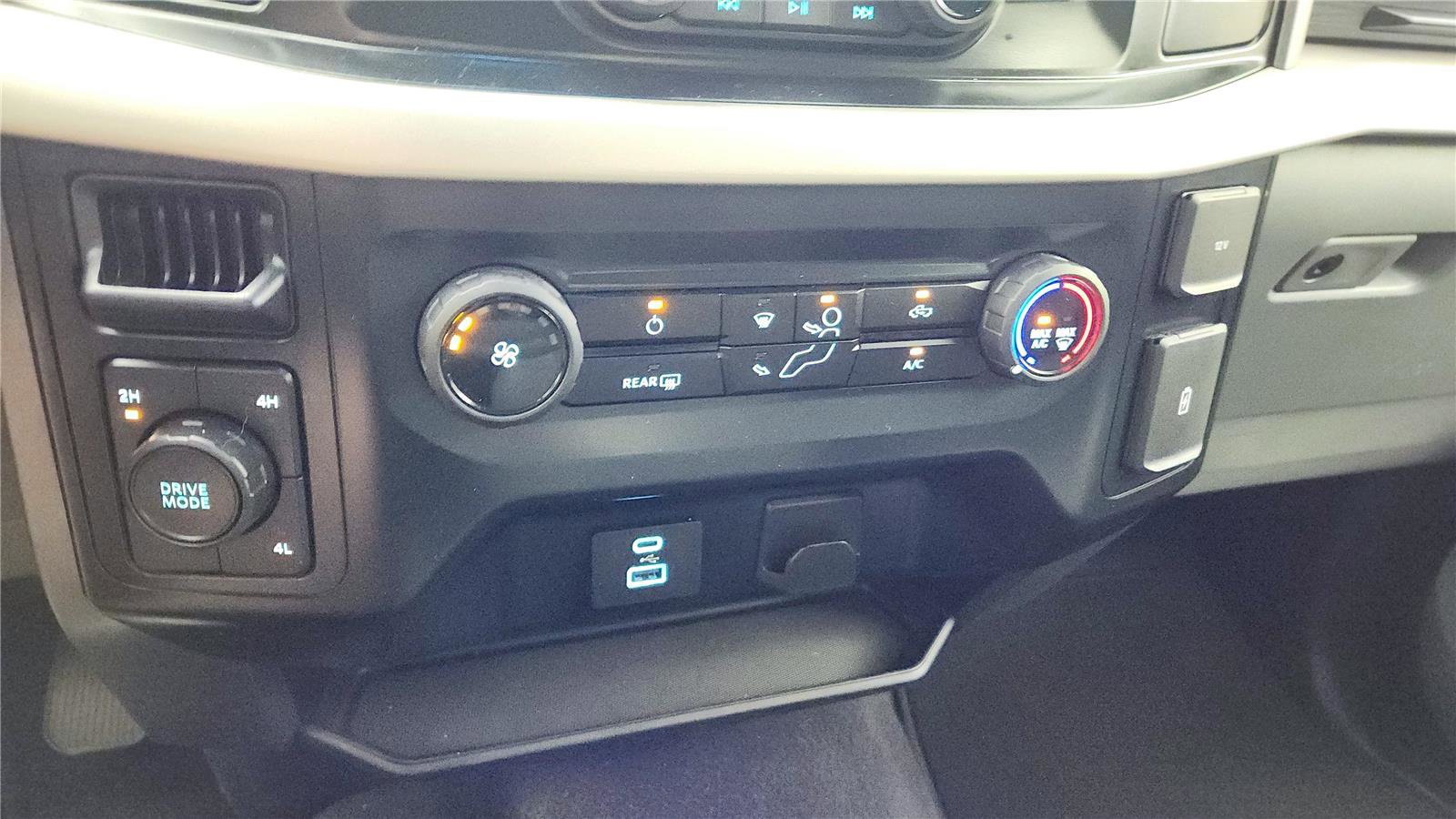 Used 2023 Ford F150 XLT image 42