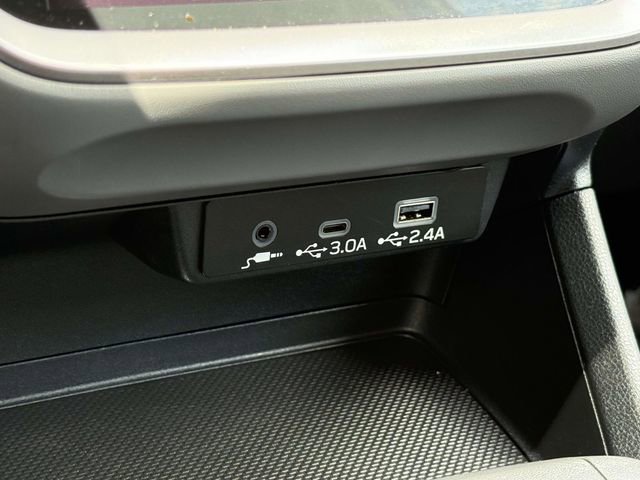 Used 2024 Subaru Crosstrek 2.0i Premium AWD/4WD image 17