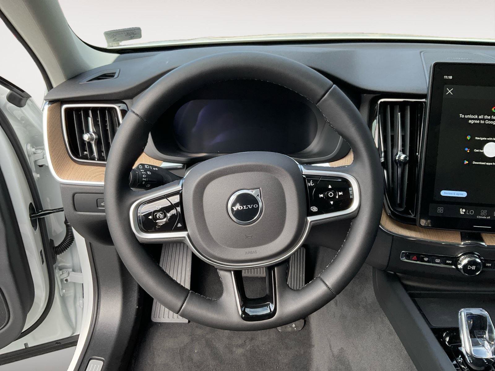 New 2026 Volvo XC60 B5 Plus w/ Climate Package image 12