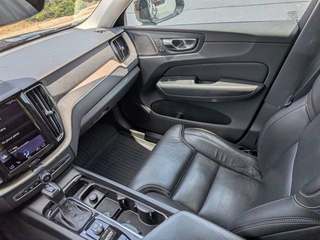 Used 2021 Volvo XC60 T5 Inscription AWD/4WD image 16