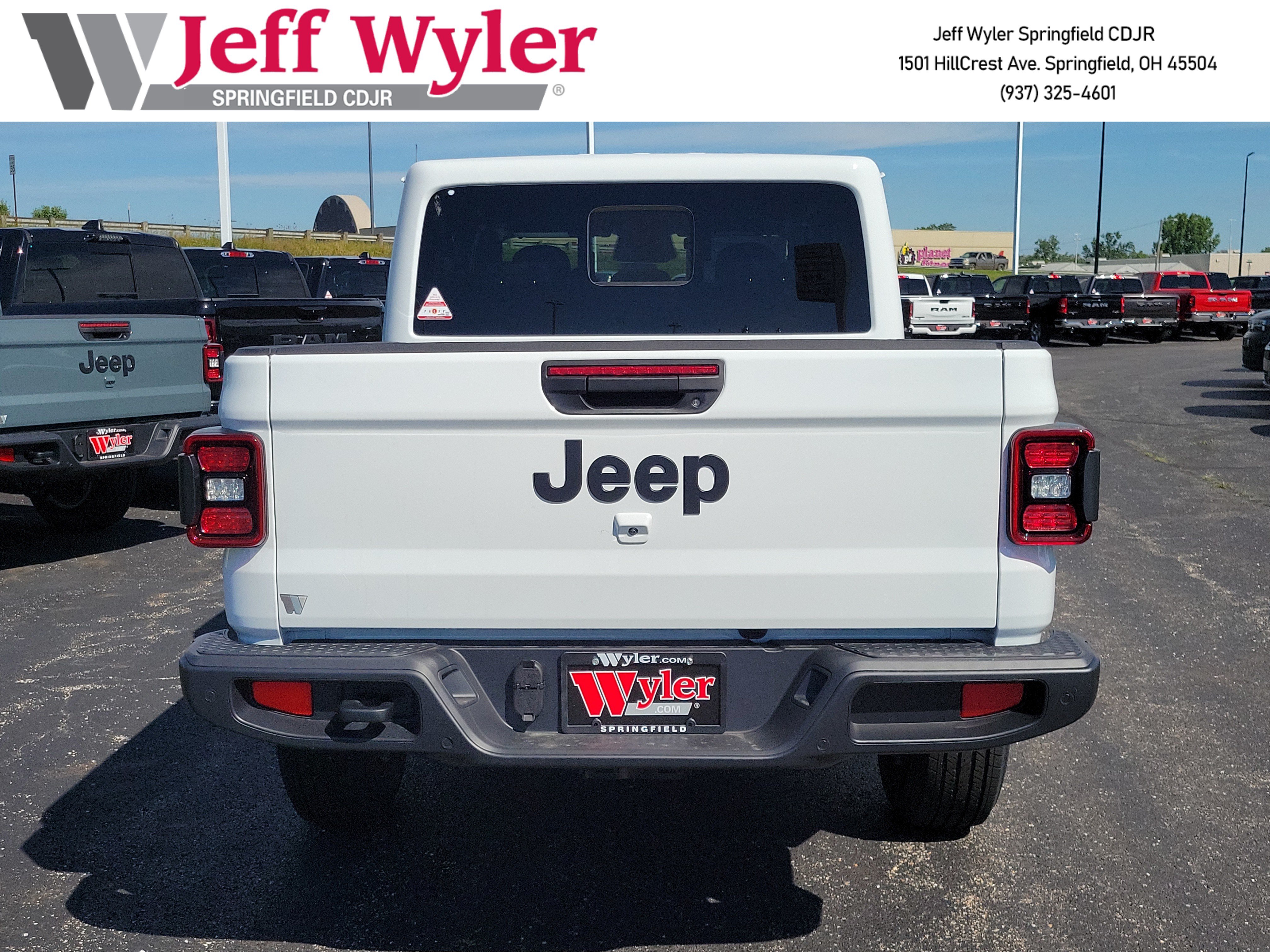 New 2026 Jeep Gladiator Sport AWD/4WD image 4