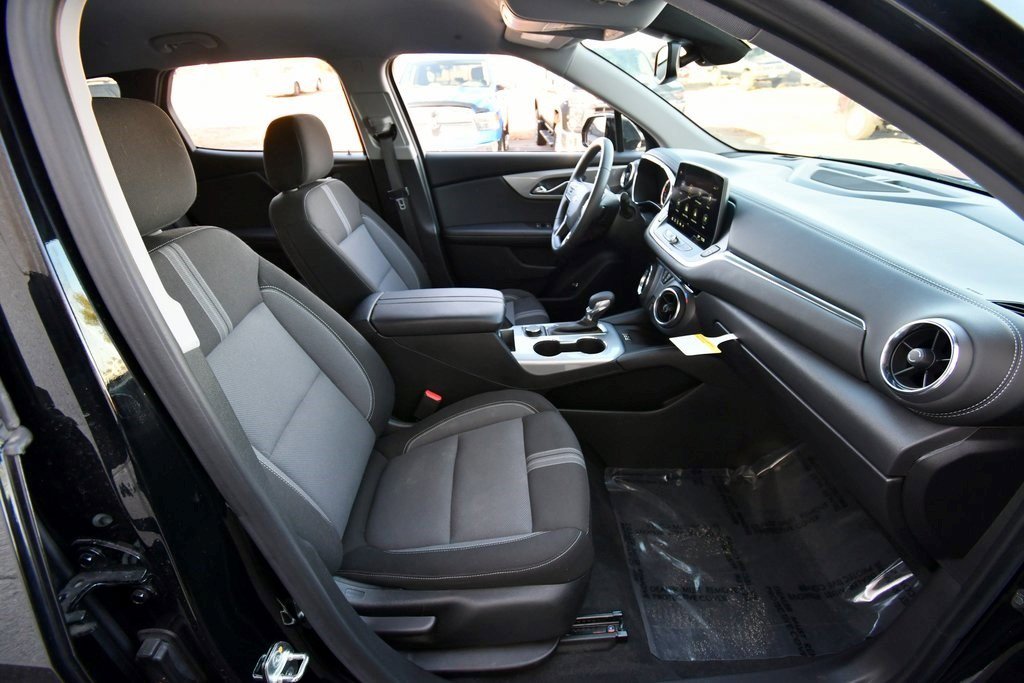 Certified 2024 Chevrolet Blazer LT w/ Convenience Package image 19