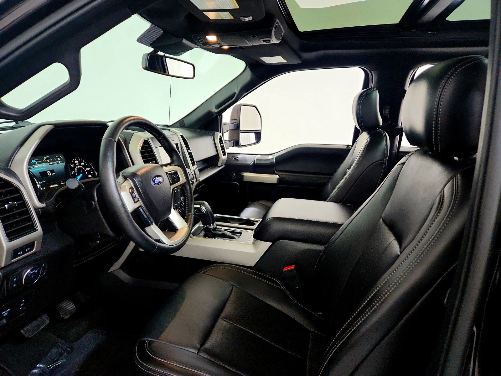 Used 2019 Ford F150 Lariat image 17