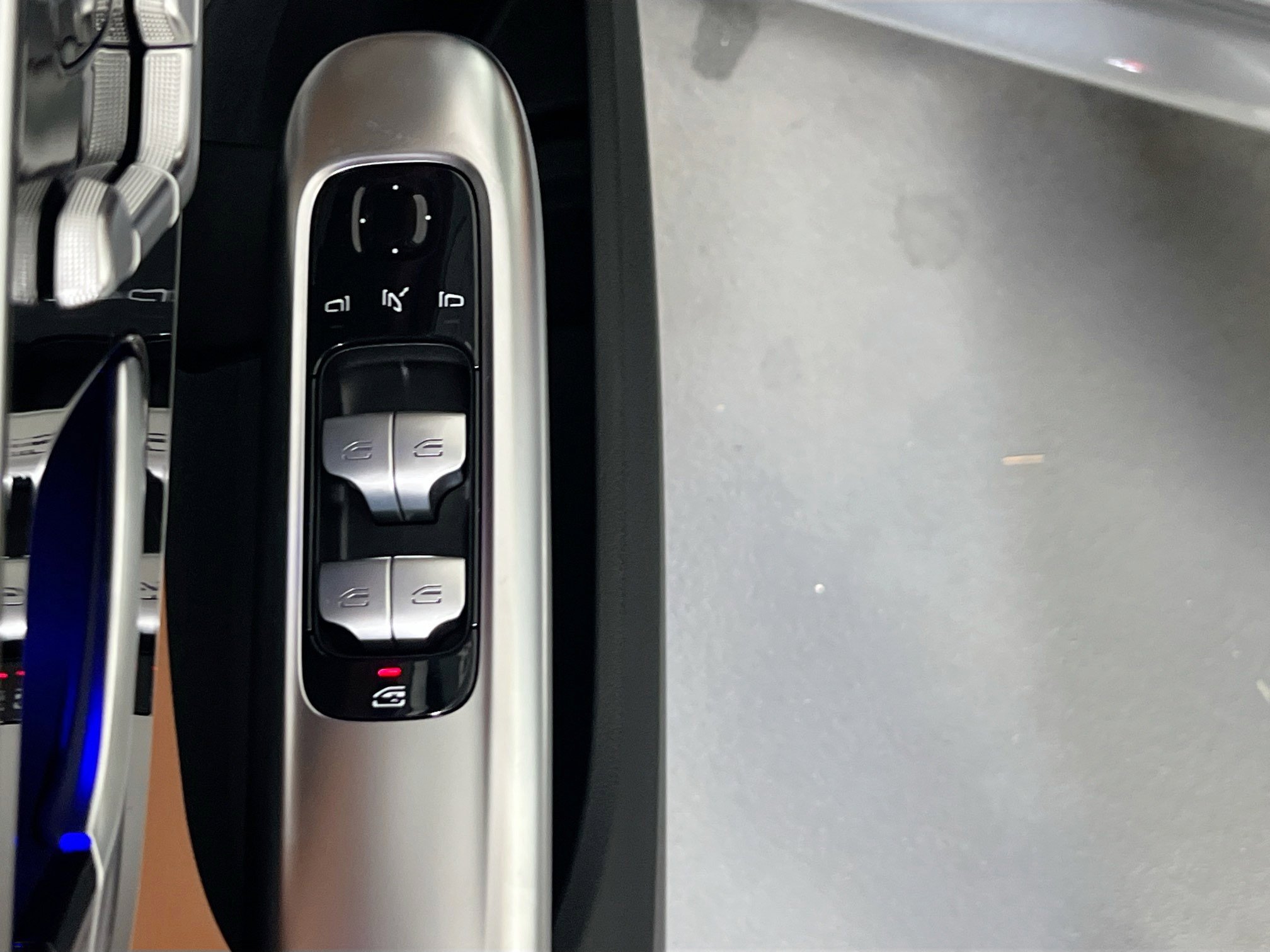 Used 2024 Mercedes-Benz C 300 4MATIC Sedan image 18