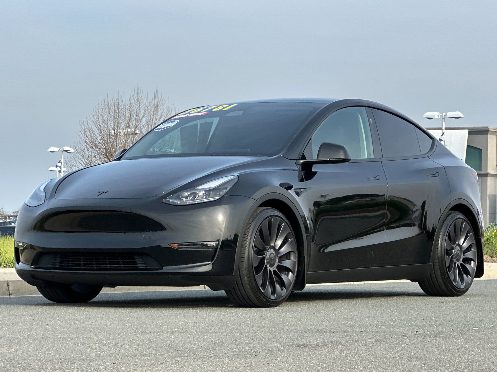 Used 2024 Tesla Model Y Performance image 8