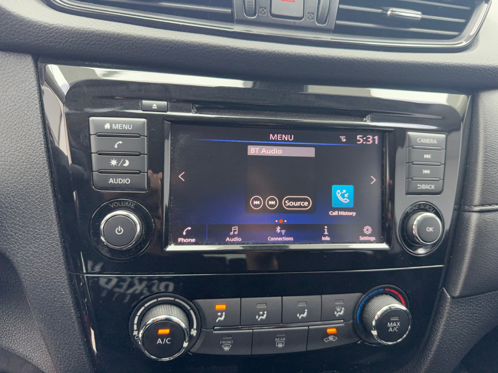 Used 2019 Nissan Rogue S w/ Special Edition Package FWD image 15