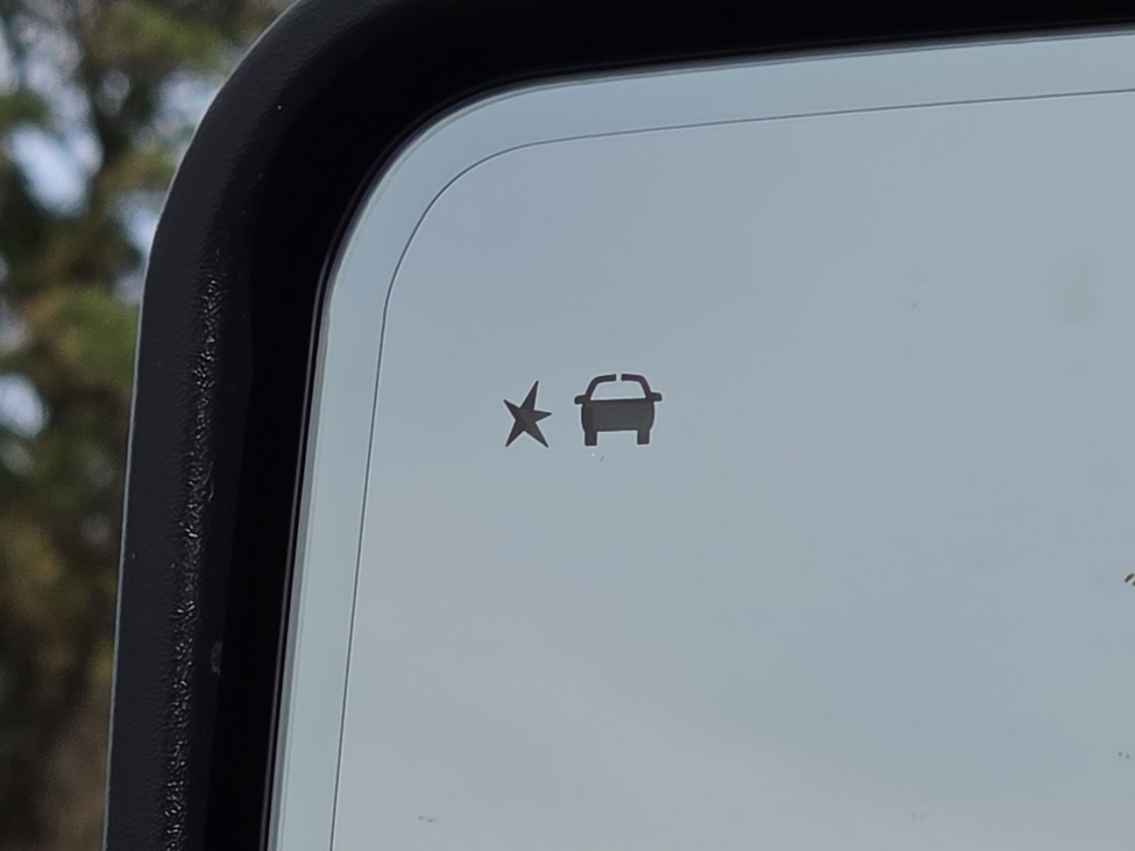 Used 2022 GMC Sierra 2500 AT4 w/ AT4 Preferred Package image 9