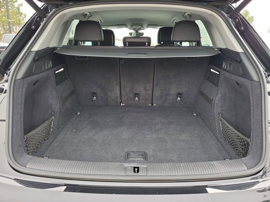 Used 2019 Audi Q5 2.0T Premium w/ Convenience Package image 13