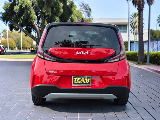 Used 2023 Kia Soul LX image 6