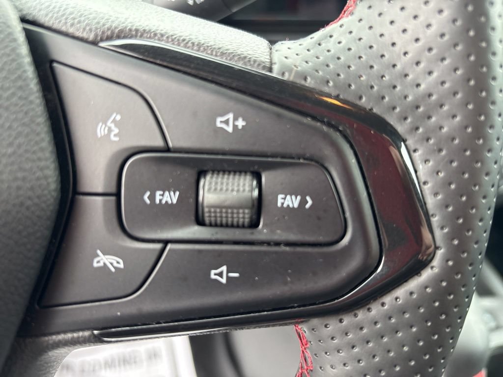 Used 2024 Chevrolet Trax RS w/ Driver Confidence Package FWD image 24