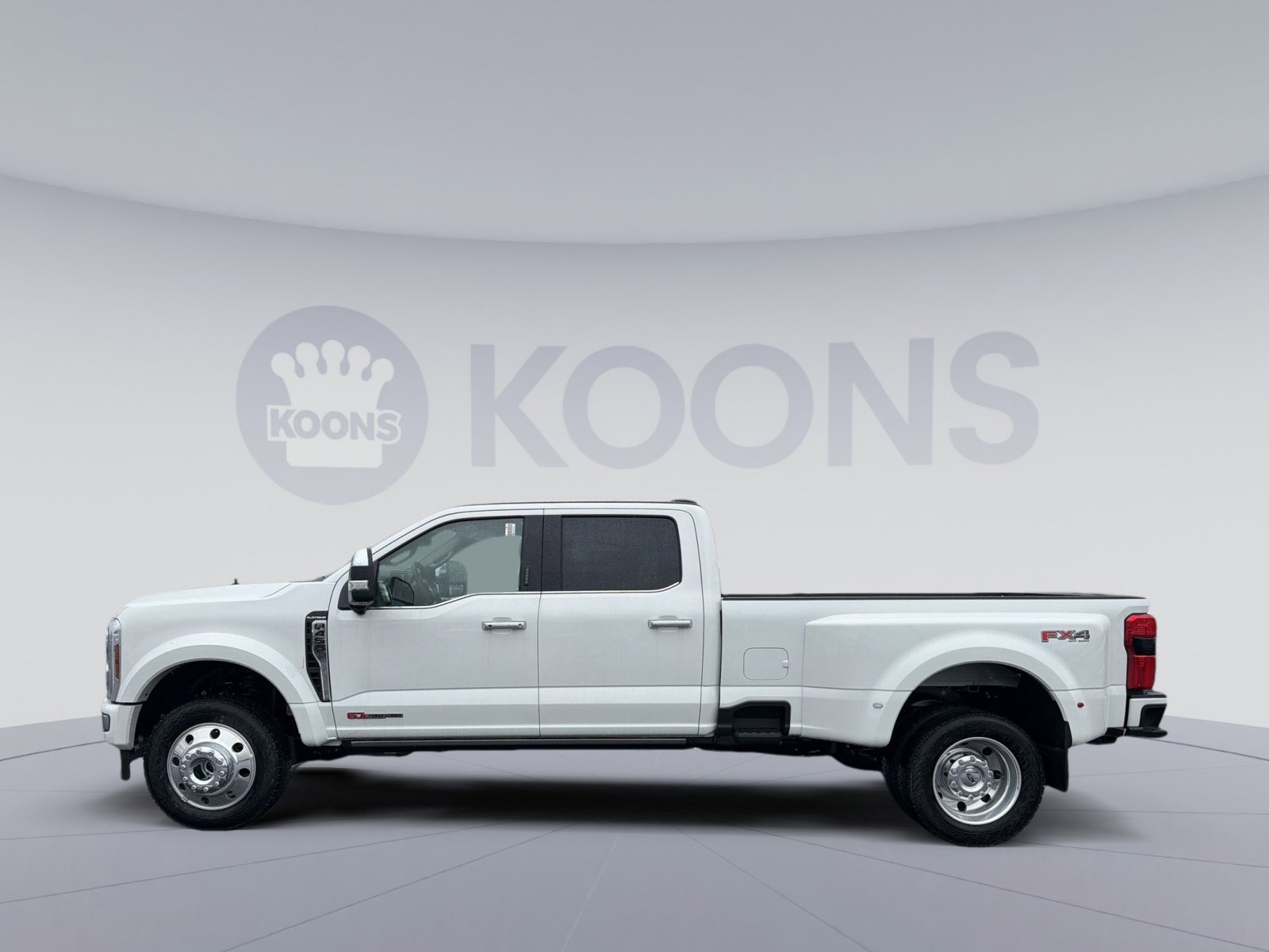 New 2026 Ford F450 Platinum w/ Platinum Plus Package image 2