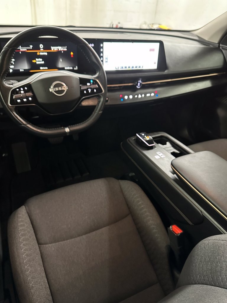 Used 2023 Nissan Ariya FWD image 24