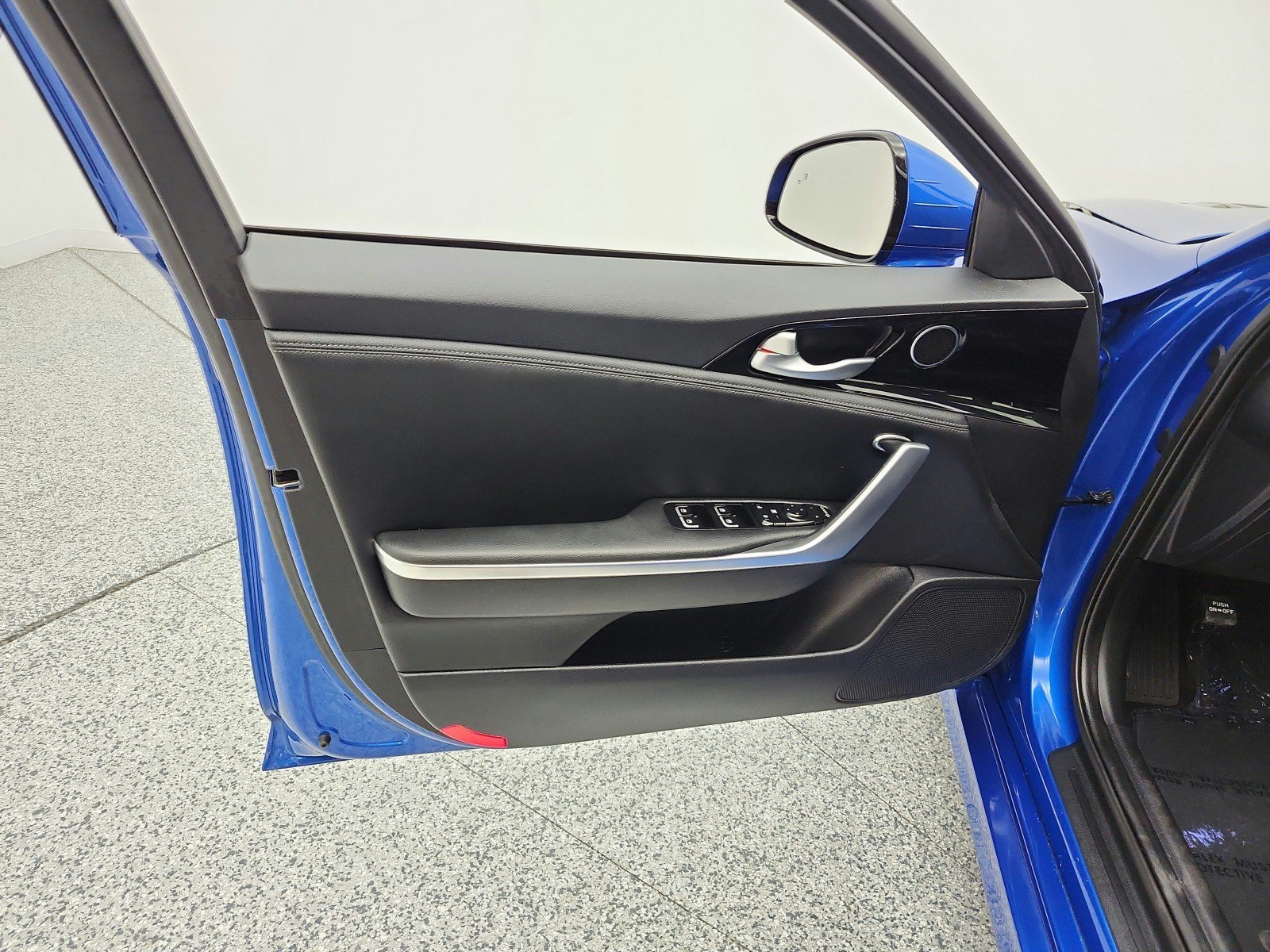 Used 2019 Kia Stinger RWD image 14